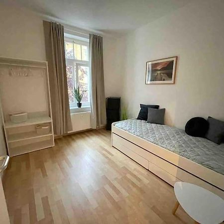 Ein Gemuetlicher Platz Im Gruenderzeitviertel Хемниц Экстерьер фото